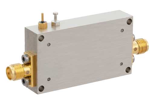 低噪声放大器，IP3 20 dBm，NF 0.8 dB，P1dB 8 dBm，3.1 GHz ~ 3.5 GHz，增益 28 dB，SMA