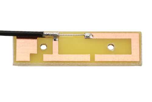 嵌入式PCB天线，2 dBi，2400至2500 MHz，UMCX连接器