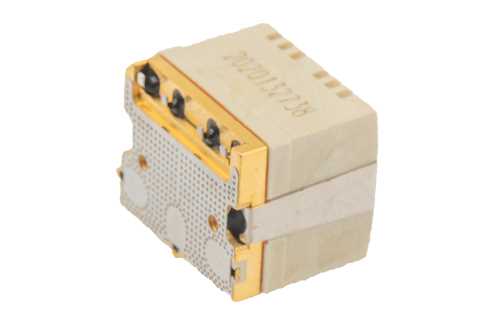 单刀双掷机电式继电器开关，闩锁，DC ~18 GHz，最高可达40W，12V，热切换，SMT，500万次生命周期