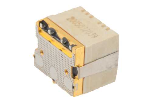 单刀双掷机电式继电器开关，闩锁，DC ~26.5 GHz，最高可达40W，12V，热切换，SMT，500万次生命周期