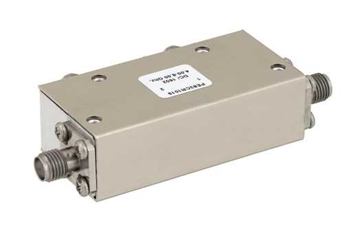 双节环行器，隔离度36 dB，4 GHz至8 GHz，10瓦，SMA母头