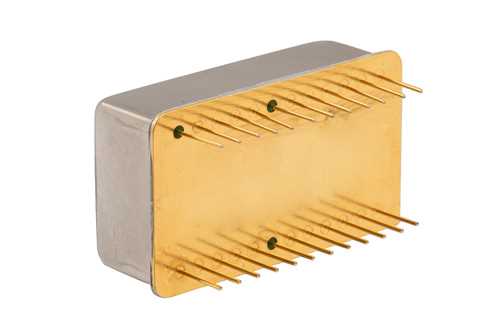 24Pin DIP封装噪声源模块，输出端功率为-5 dBm，+15 VDC，10 MHz至3 GHz