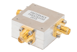 环行器，隔离度18 dB，2 GHz至4 GHz，100瓦，SMA母头