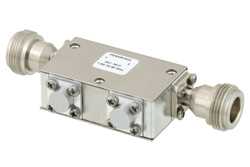 双节隔离器，隔离度32 dB，8 GHz至18 GHz，5瓦，SMA母头