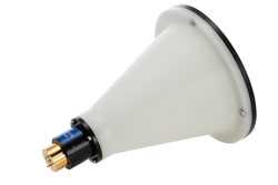 WR-15 Waveguide Lens Horn Antenna Operating from 55 GHz to 65 GHz with a Nominal 37 dBi Gain with UG-385/U Round Cover Flange（图2）